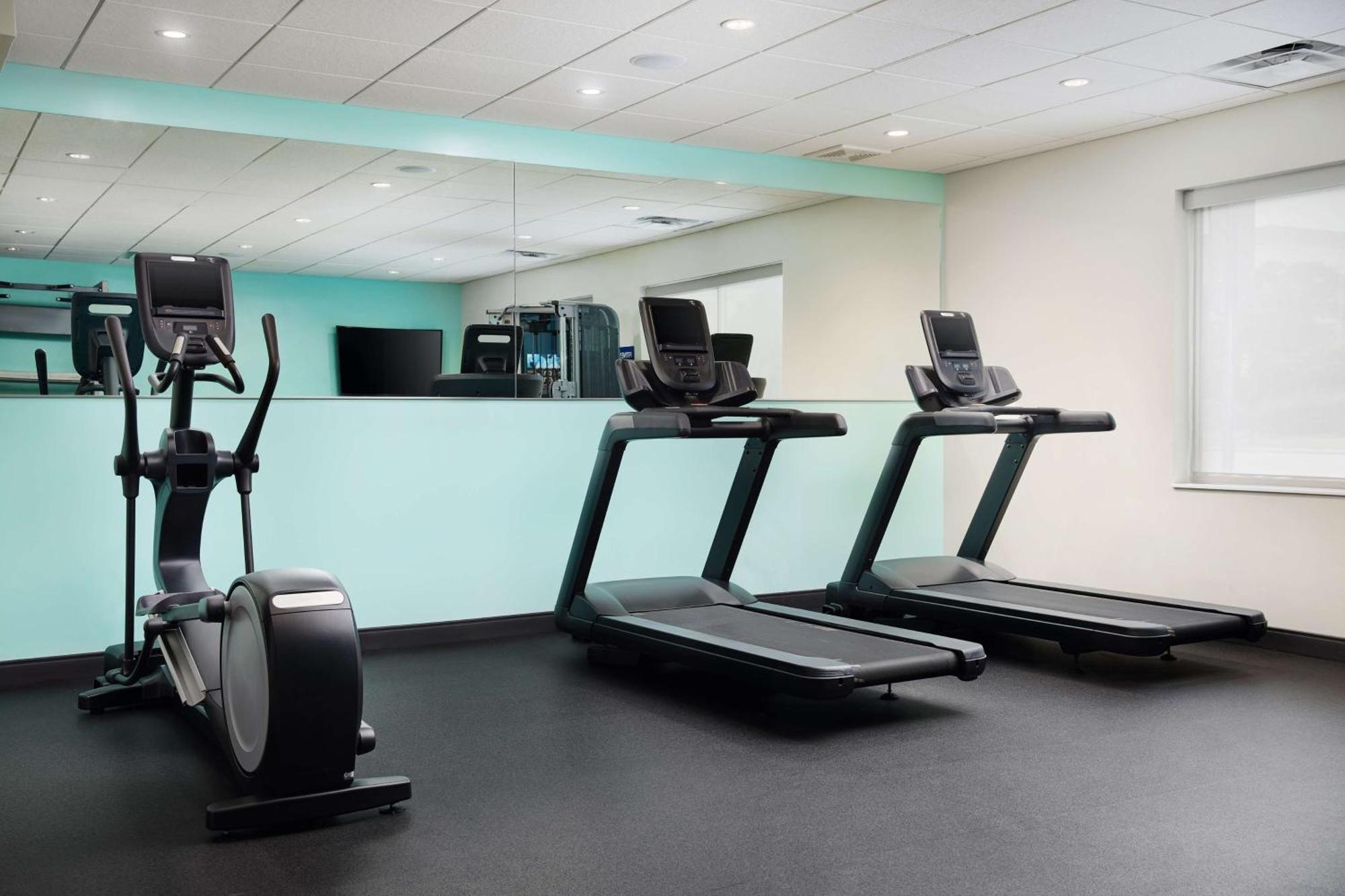 Tru By Hilton Charleston Airport Hotel นอร์ทชาร์ลส์ตัน ภายนอก รูปภาพ